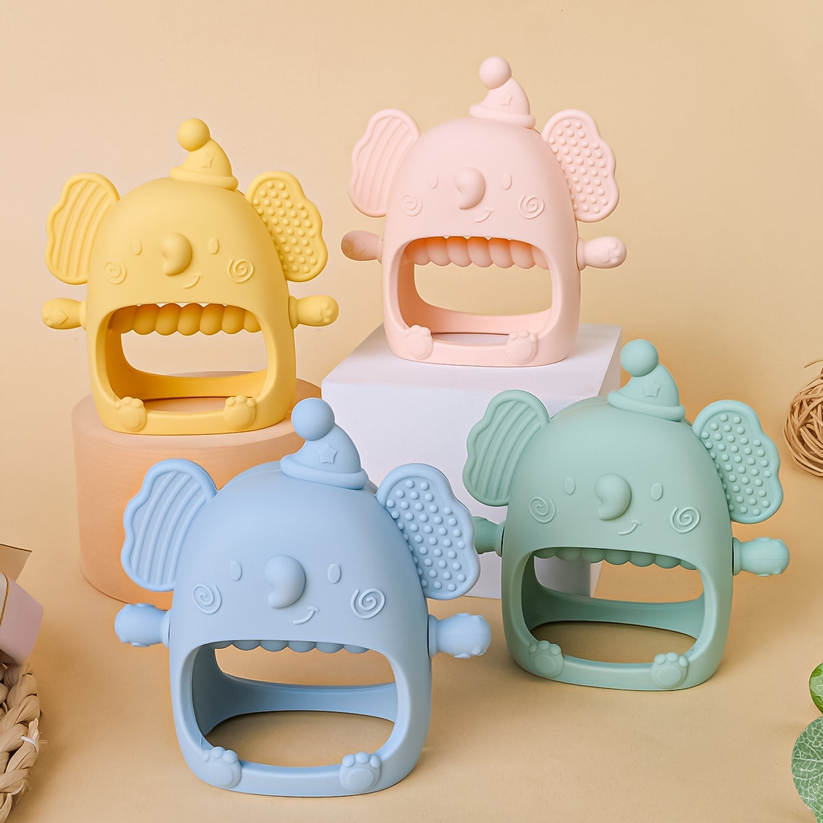 TYRY.HU Soft Silicone Bear Mitten – Teether for Youngsters (6M+)